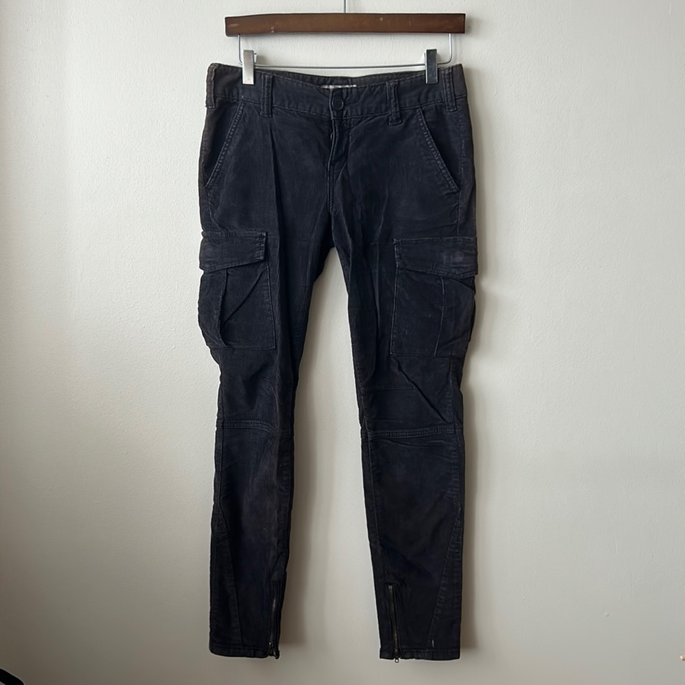 VINTAGE FREE PEOPLE- worn once! - zippered ankles- corduroy pants -26